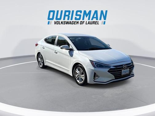 Opal White 2023 Volkswagen Jetta 1.5T SE