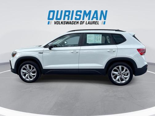 Pure White 2023 Volkswagen Taos 1.5T S