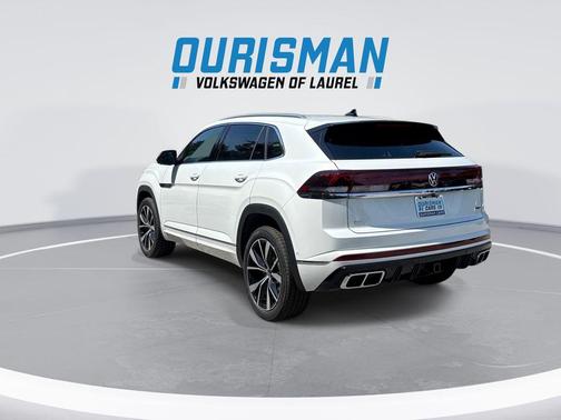 White Pearl 2026 Volkswagen Atlas Cross Sport 2.0T SEL Premium