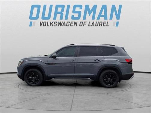 2025 Volkswagen Atlas 2.0T SE