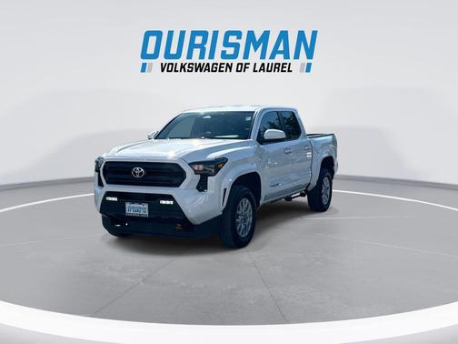 Ice Cap 2024 Toyota Tacoma SR5