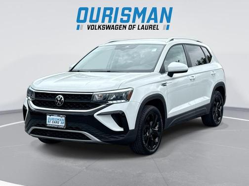 Pure White 2023 Volkswagen Taos 1.5T SE
