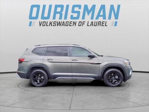 2025 Volkswagen Atlas 2.0T SE