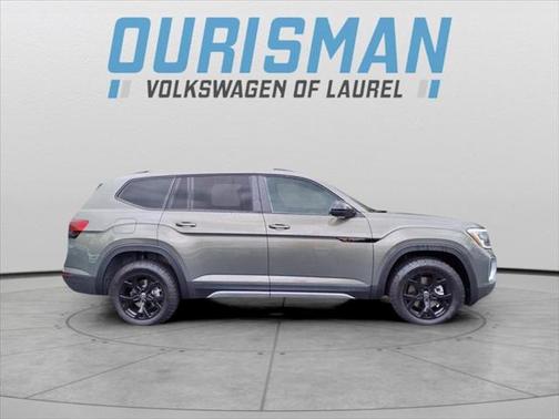 2025 Volkswagen Atlas 2.0T SE