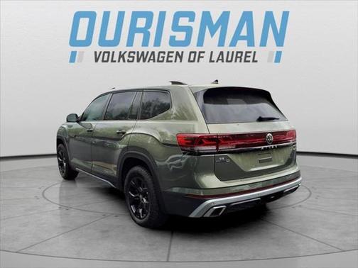 2025 Volkswagen Atlas 2.0T SE