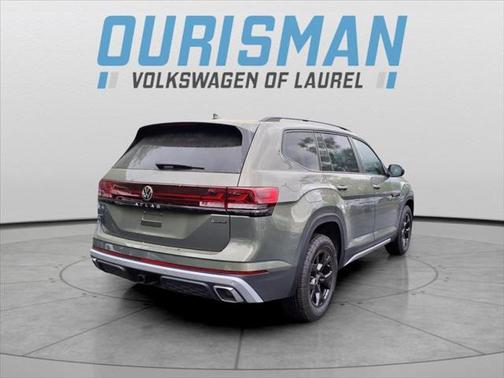 2025 Volkswagen Atlas 2.0T SE