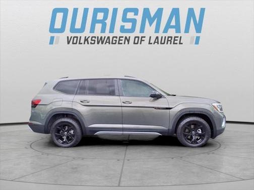 2025 Volkswagen Atlas 2.0T SE