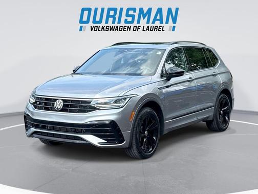 Silver Metallic 2023 Volkswagen Tiguan 2.0T SE R-Line Black