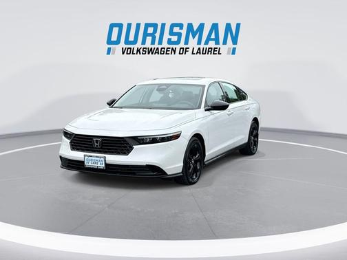 Platinum White Pearl 2025 Honda Accord SE