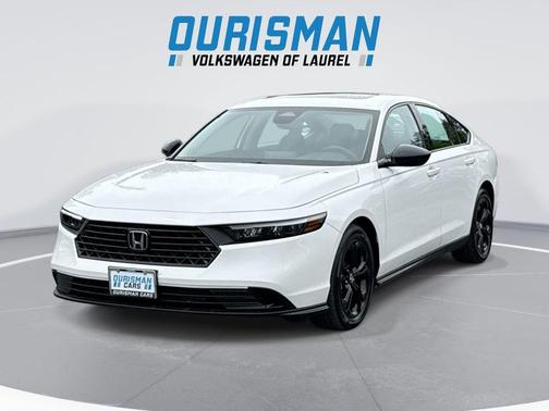 Platinum White Pearl 2025 Honda Accord SE