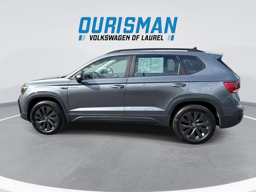 Platinum Gray Metallic 2022 Volkswagen Taos 1.5T S