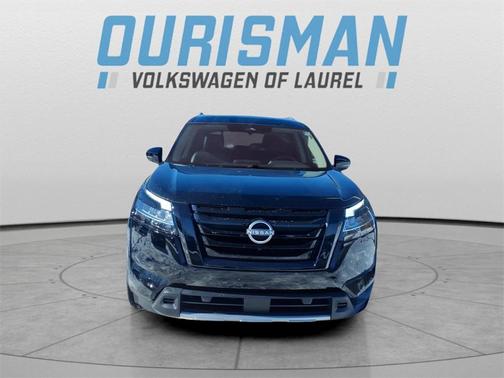 2024 Nissan Pathfinder SL 4WD