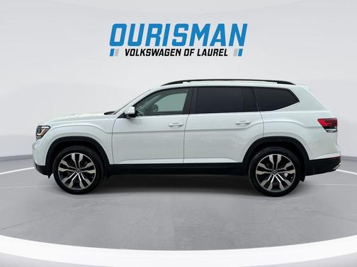 Pure White 2022 Volkswagen Atlas 3.6L SE w/Technology