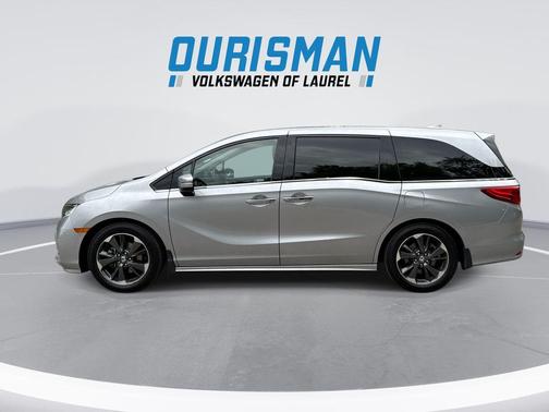 Lunar Silver Metallic 2023 Honda Odyssey Elite