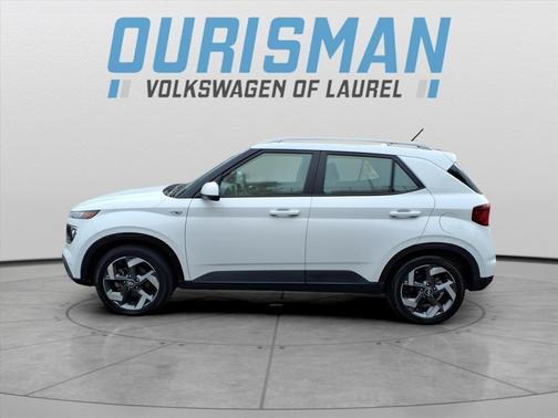 2023 Hyundai VENUE SEL