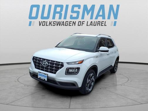 2023 Hyundai VENUE SEL