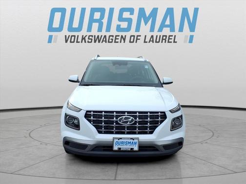 2023 Hyundai VENUE SEL