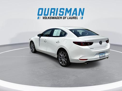 Snowflake White Pearl Mica 2024 Mazda Mazda3 FWD w/Preferred Package