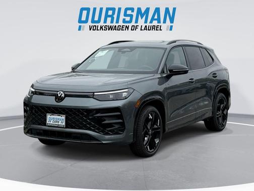 Platinum 2026 Volkswagen Tiguan 2.0T SE R-Line Black