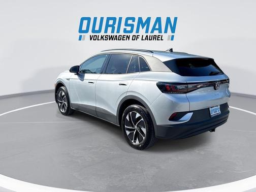 Silver Metallic 2022 Volkswagen ID.4 AWD Pro