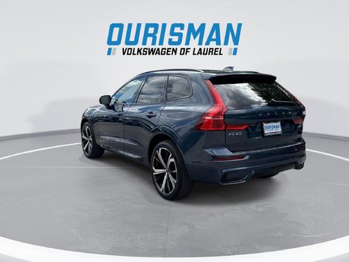 Denim Blue Metallic 2024 Volvo XC60 B5 Ultimate Dark Theme
