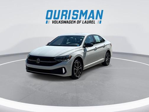 Pure White 2023 Volkswagen Jetta 1.5T Sport