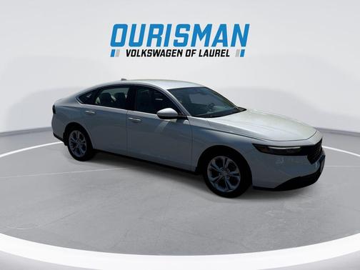 Platinum White Pearl 2023 Honda Accord LX 1.5T