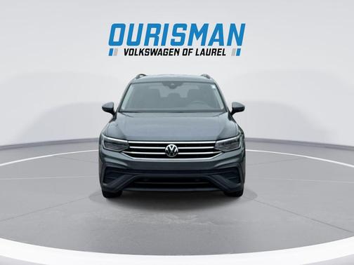 Platinum Gray Metallic 2023 Volkswagen Tiguan 2.0T S