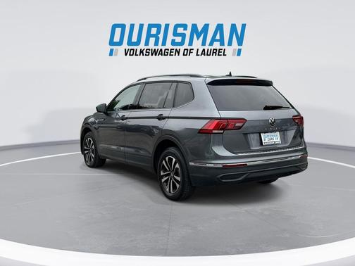 Platinum Gray Metallic 2023 Volkswagen Tiguan 2.0T S