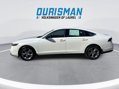 Platinum White Pearl 2023 Honda Accord EX
