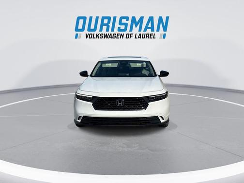 Platinum White Pearl 2023 Honda Accord EX