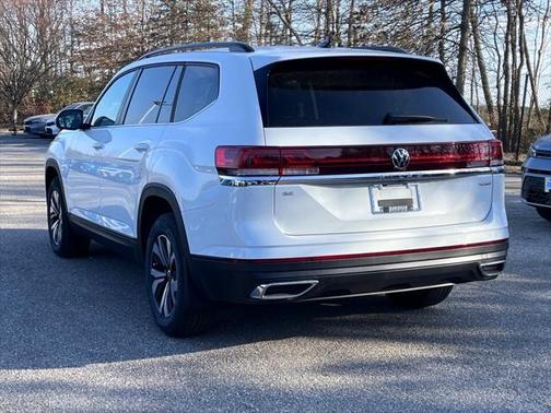 2025 Volkswagen Atlas 2.0T SE