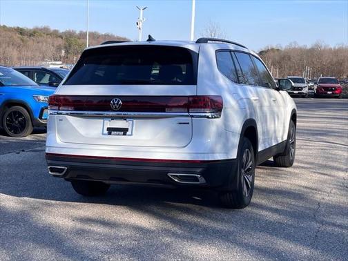 2025 Volkswagen Atlas 2.0T SE