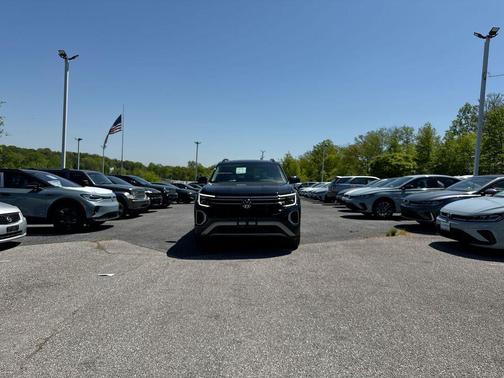 deep black pearl 2026 Volkswagen Atlas Peak Edition