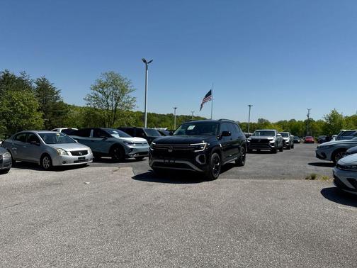 deep black pearl 2026 Volkswagen Atlas Peak Edition