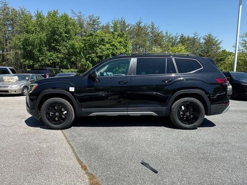 deep black pearl 2026 Volkswagen Atlas Peak Edition