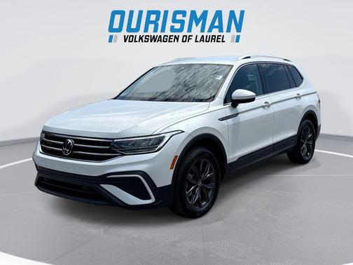 Opal White 2023 Volkswagen Tiguan 2.0T SE