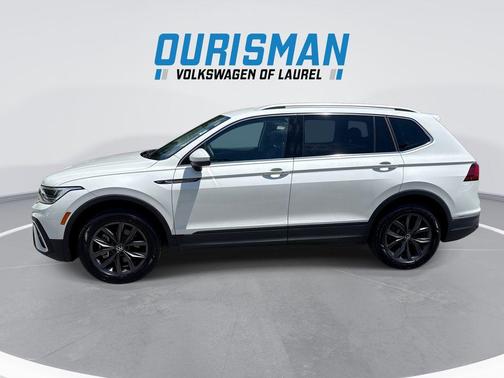 Opal White 2023 Volkswagen Tiguan 2.0T SE