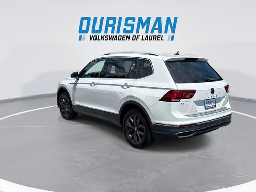 Opal White 2023 Volkswagen Tiguan 2.0T SE
