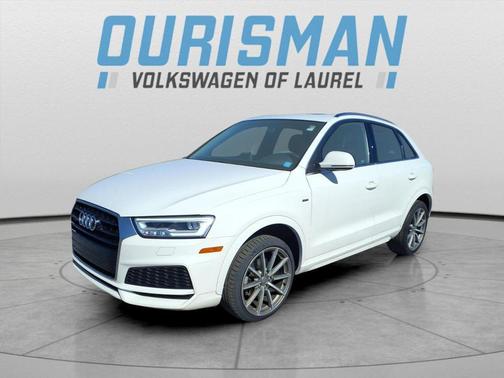 Glacier White Metallic 2018 Audi Q3 2.0T Sport Premium