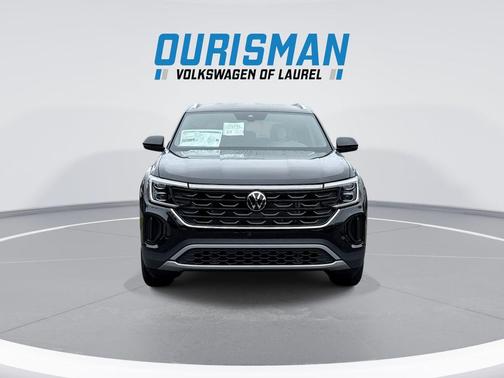 deep black pearl 2026 Volkswagen Atlas Cross Sport 2.0T SE