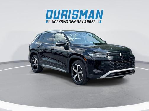 deep black pearl 2026 Volkswagen Tiguan 2.0T SE 4MOTION