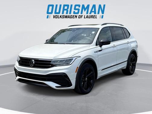Opal White 2023 Volkswagen Tiguan 2.0T SE R-Line Black