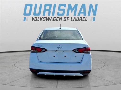 2024 Nissan Versa 1.6 S