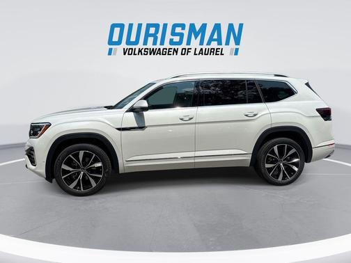 White Pearl 2026 Volkswagen Atlas 2.0T SEL Premium R-Line 4MOTION