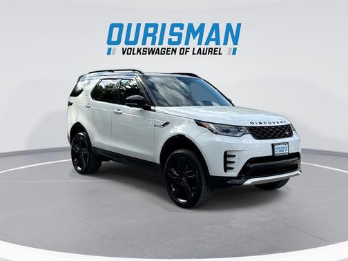 Fuji White 2023 Land Rover Discovery P300 S R-Dynamic