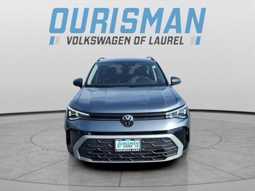 Platinum Gray Metallic 2025 Volkswagen Taos 1.5T S