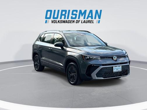 Platinum Gray Metallic 2025 Volkswagen Taos 1.5T S