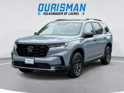 Sonic Gray Pearl 2023 Honda Pilot AWD TrailSport
