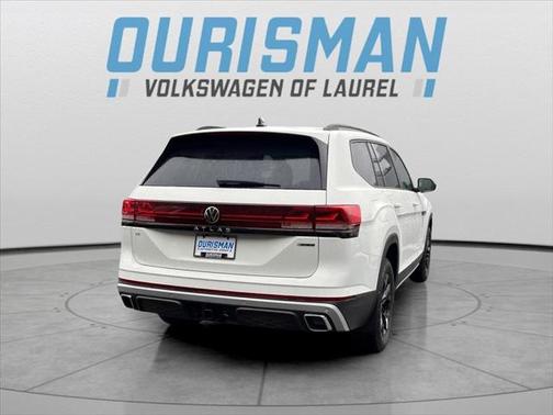 2025 Volkswagen Atlas 2.0T SE